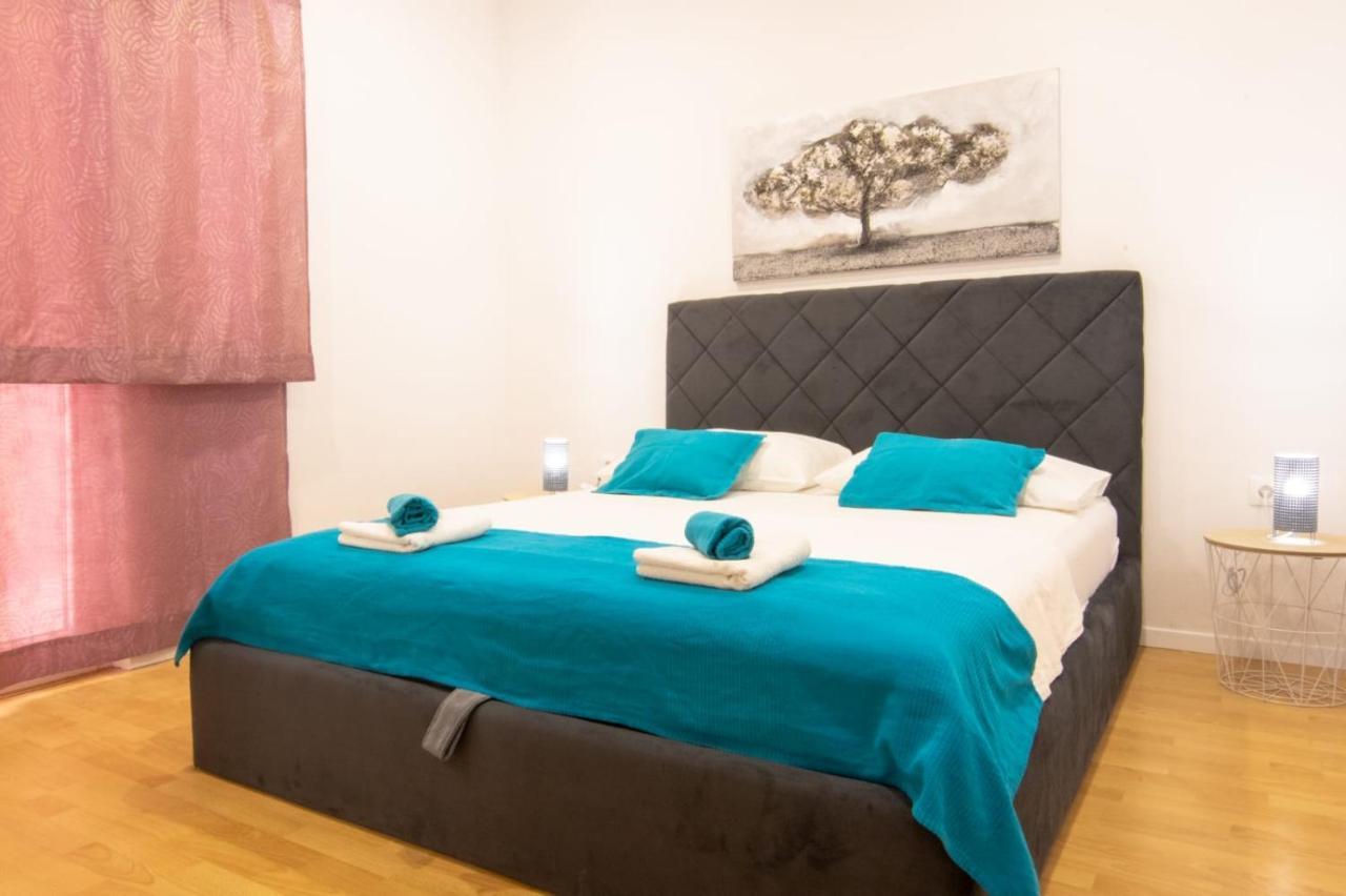 Apartment Cvita Free Beach Parking Макарска Екстериор снимка