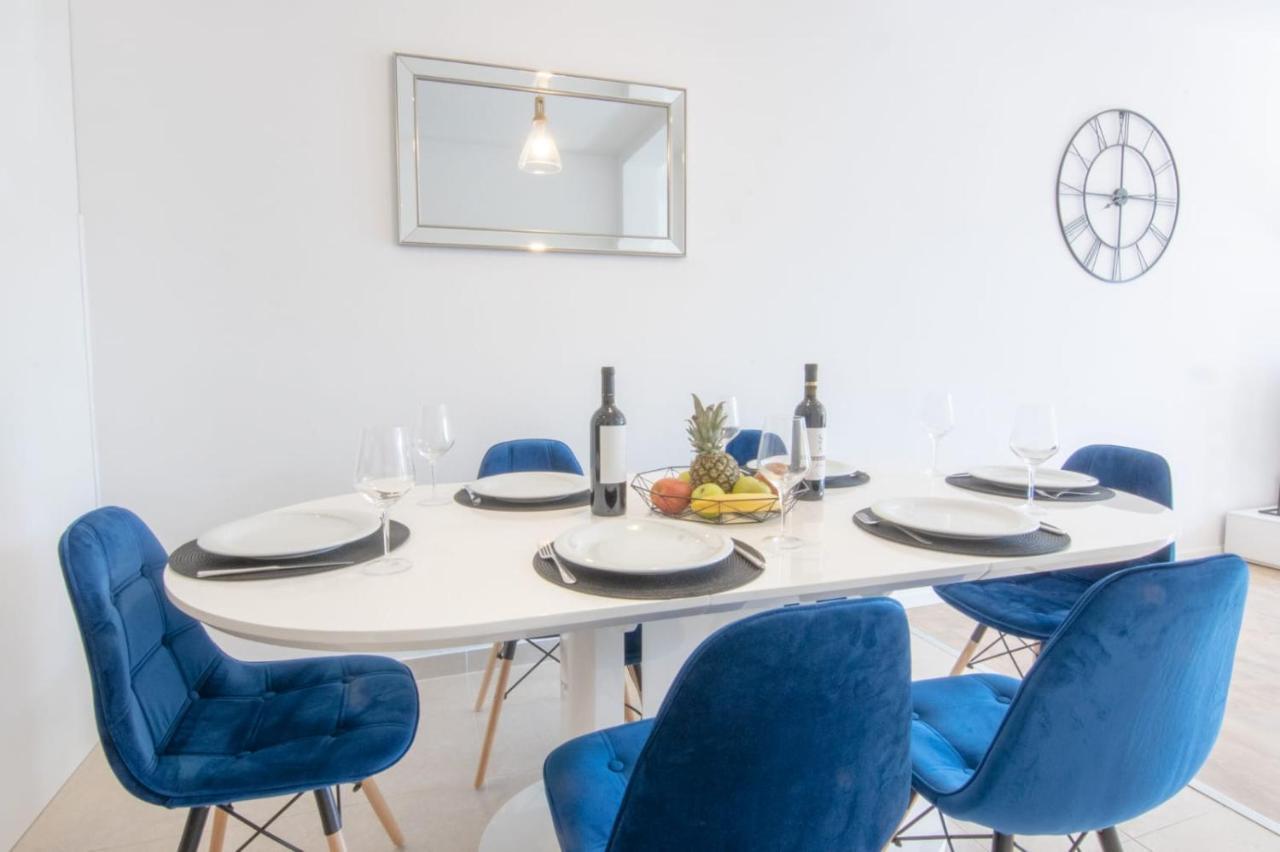 Apartment Cvita Free Beach Parking Макарска Екстериор снимка