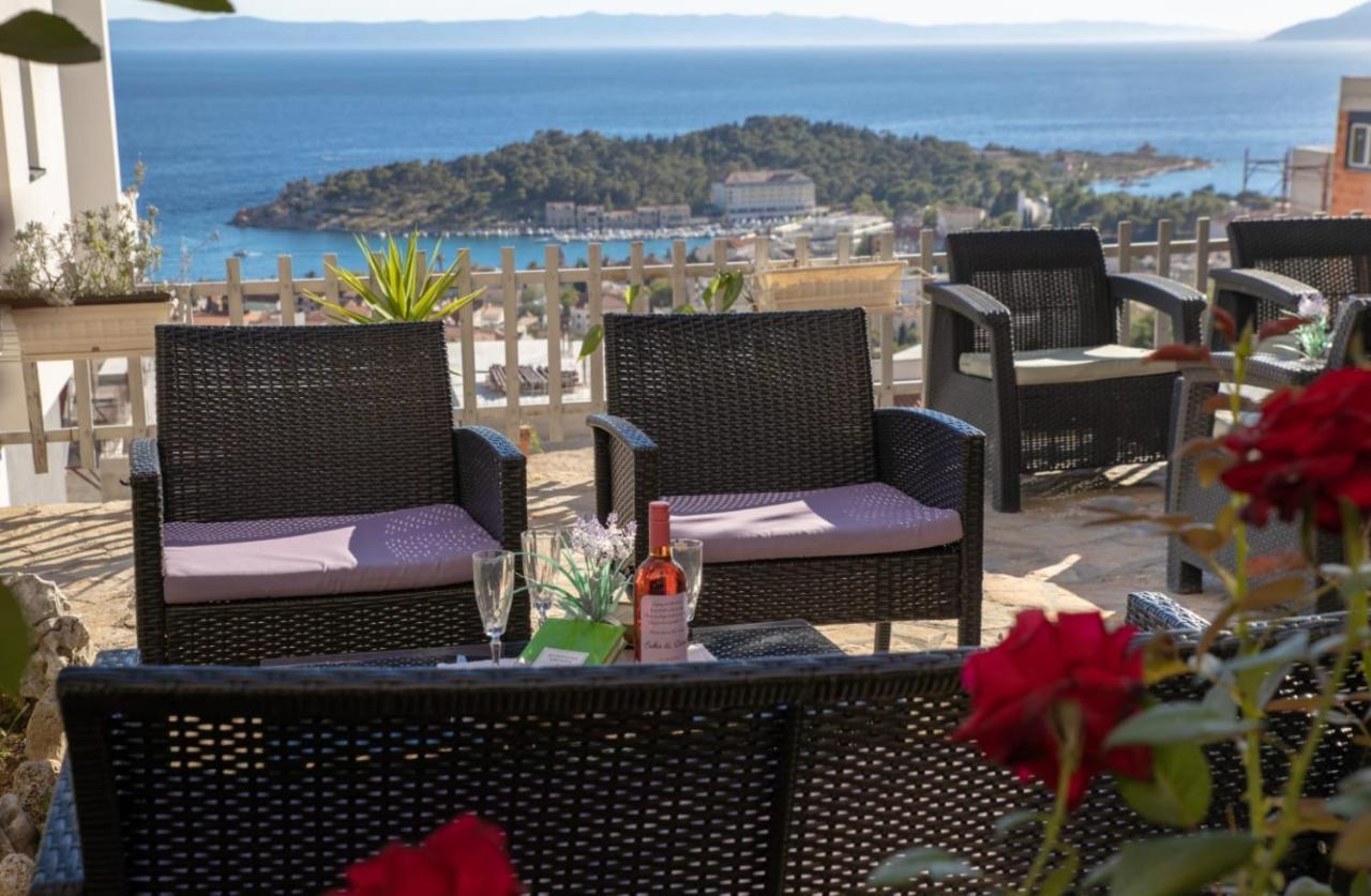 Apartment Cvita Free Beach Parking Макарска Екстериор снимка