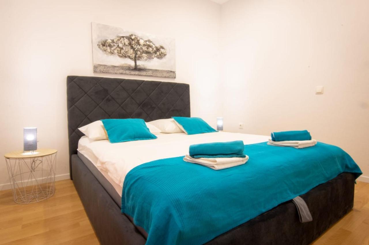 Apartment Cvita Free Beach Parking Макарска Екстериор снимка